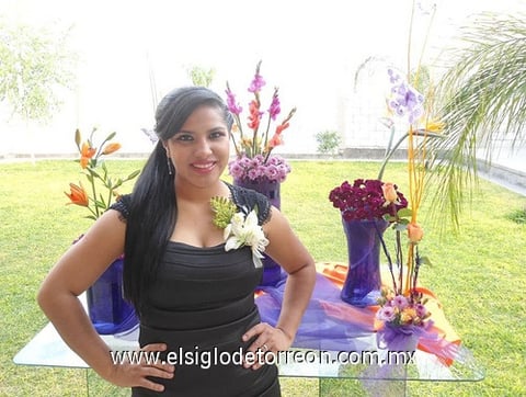 30112011 ABBY  Sánchez Ledesma, en su despedida de soltera por su cercana boda con Roberto Barrón Márquez.