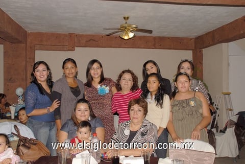 03122011 LA MúSICA  fue variada y para el gusto de todo público.