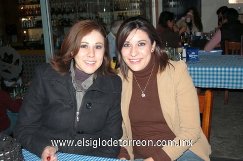 05122011 ASTRID  y Érika.