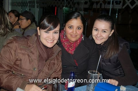 05122011 ELI,  Luz y Yolanda.
