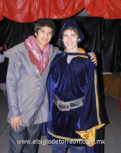 04122011 ANDRéS  y Ángel.