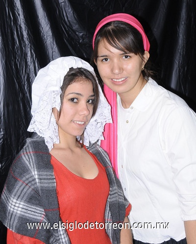 04122011 LUPITA  y Melissa.