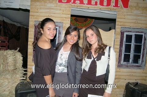 06122011 MIRNA  y Milagros.