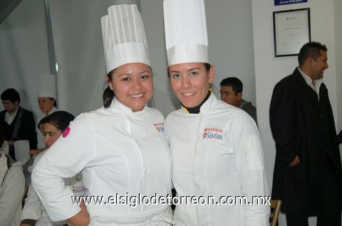 07122011 LUPITA  Ruiz y Lizeth Salazar.