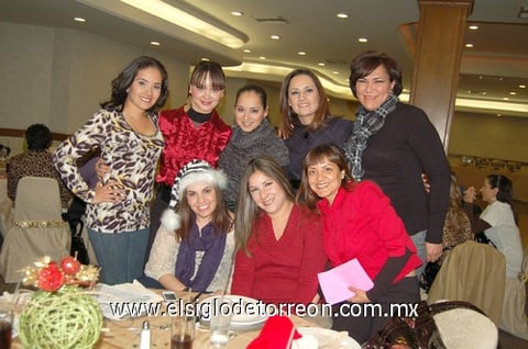 10122011 ANEL , Isela, Inés, Ana, Vero, Coco, Jazmín y Ana.