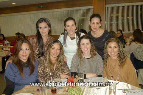 10122011 SOFíA , Lorena, Jimena, Mayra, Emma, Marcela y Mónica.