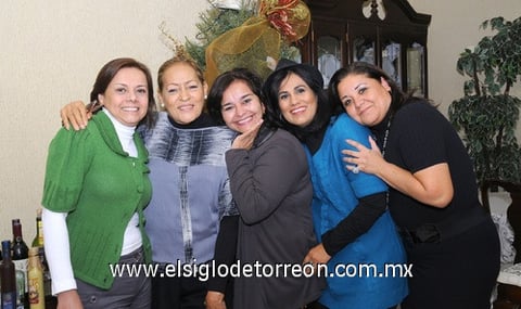 14122011 BETY  Elizalde, Rosy Cepeda, Estela Alonso, Marú García y Karina Regalado.