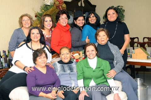 14122011 EDEL  Graham, Paty Ávila, Marú Prado, Estela Alonso, Marú García, Kaima Regalado, Graciela Ávila, María Estela Ávila, María Elena Castro, Rosy Cepeda, Bety Elizalde y Bety Vargas.