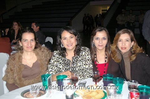 Bertha, Ale, Rosalinda y Érika.