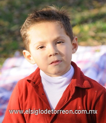 Ignacio Alberto disfruta de divertido festejo de cumpleaños Diego y Emiliano.