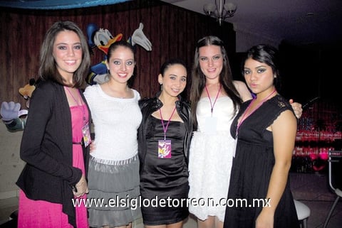 Laura, Estefanía, Ana Sofía, Selene y Arantxa.