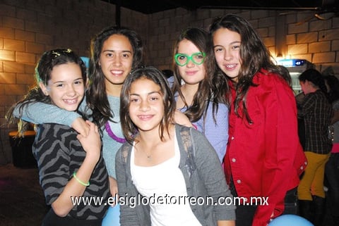 Mariángel, Sofía, Bibian, Pamela y María.