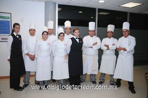 16122011 SARA , Alberto, Víctor, Alan, Misael, Julio, Rogelio, Pamela, Aída y Lourdes.