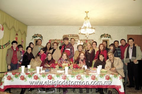 18122011 GRATOS  momentos disfrutaron los asistentes.