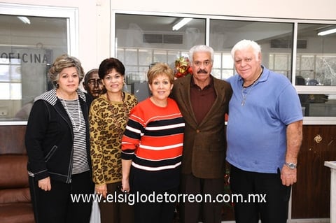 19122011 CHACHIS , Lucila, Rebeca, Fernando y Juan Bustos.