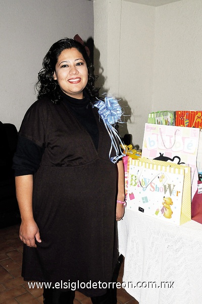 19122011 RITA LIZETH  Martínez Hernández será mamá de un varón al que llamará Jesús Abraham.