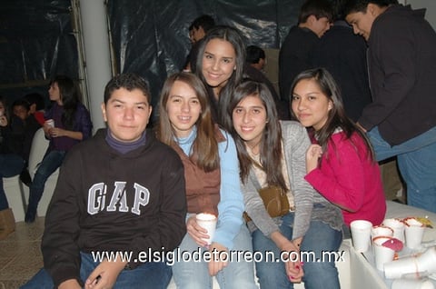20122011 ANA LUCíA , Emilio, Karla, Rebeca y Carolina.