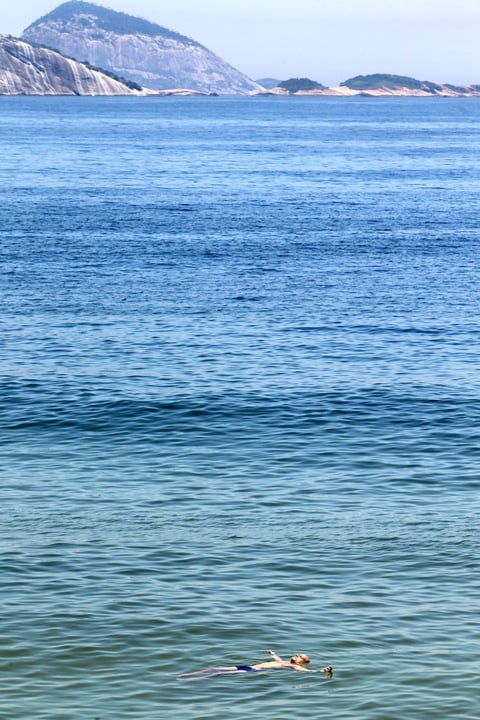 Tras las temperaturas récords registradas en el verano de 2010, cuando los termómetros llegaron a marcar 48 grados centígrados en Río de Janeiro, con sensación térmica de 50 grados centígrados, el verano de 2011 también se caracterizó por lluvias por encima de los promedios históricos.