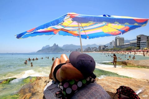 En algunas ciudades, como Campo Grande, el verano comenzó marcando temperaturas récord para el primer día de la estación.