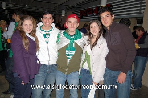 23122011 ÉRIKA  Marcos, Armando Rodríguez, Alberto Navarro, Isabel Gutiérrez y Mauricio Ceniceros.