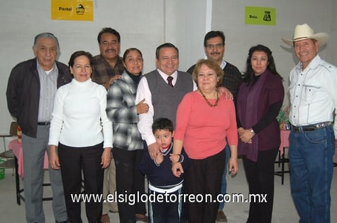 24122011 ÁNGEL , Héctor, Mía y Ángel.