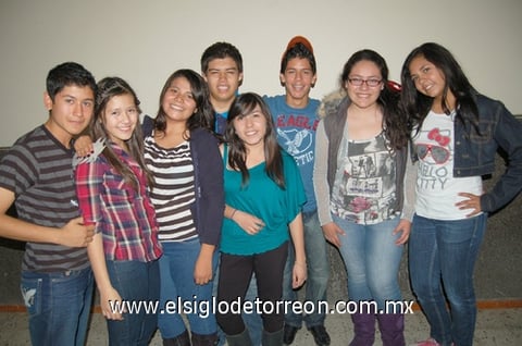 26122011 IVáN , Montse, Denisse, Luisa, Jorge y Frank.