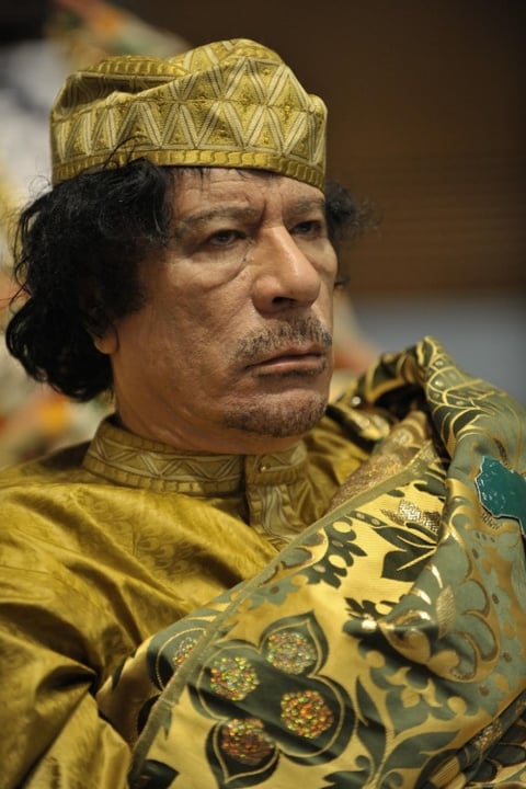 Octubre 20. Muamar el Gadafi, dictador libio, muere a los 69 años.