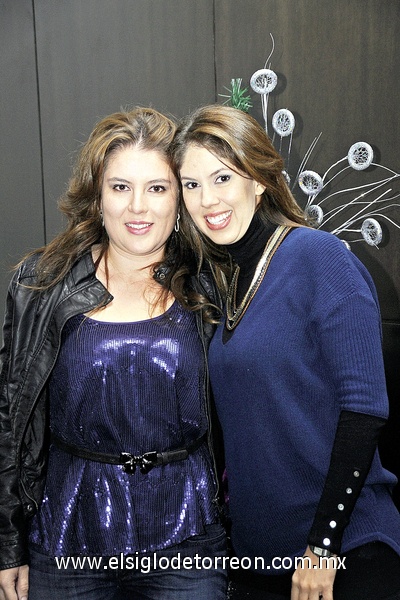28122011 ALINE  y Denisse.