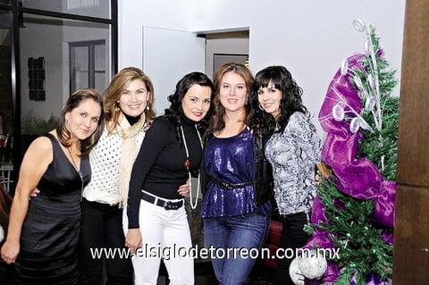28122011 ARMINDA , Nora, Lizzy, Alma y Dora.