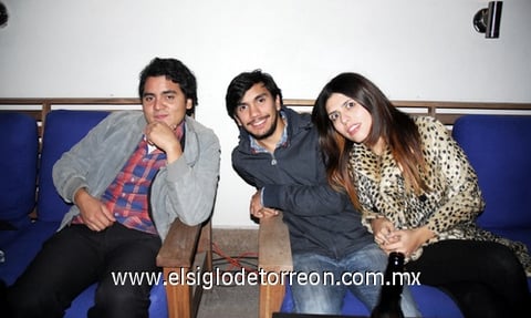 29122011 ARMANDO , Bogar y Cristina.