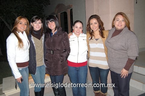29122011 ÉRIKA , Marisela, Ana Sofía, Luisa, Úrsula y Penélope.