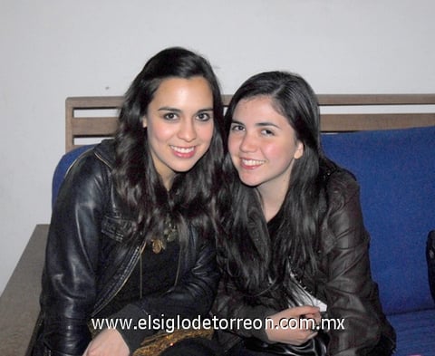 30122011 AITANA  Sánchez y Ale Muñoz.