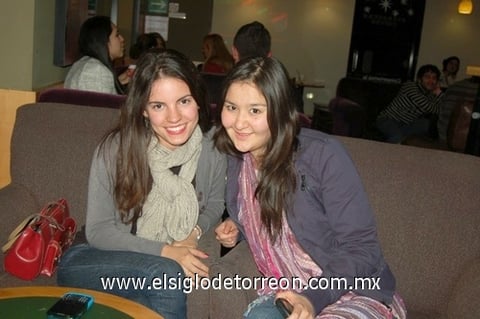 02012012 LUCíA  Olivares y Ana Cecy Rodríguez.