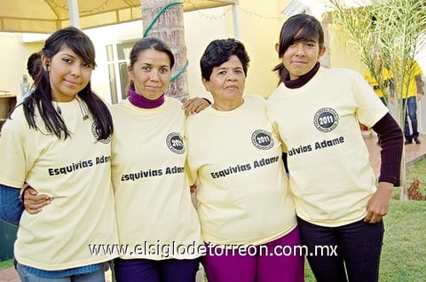 02012012 MAYRA ANGéLICA , Karla, Mayra e Irma.