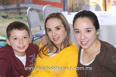 02012012 LUIS CARLOS  Prado Campos, Marcia Campos de Prado y Fernanda.