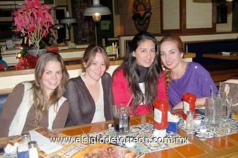 06012012 MARTHA  González, Karen Montoya, Karla de la Vega, Fernanda y Jeniffer.