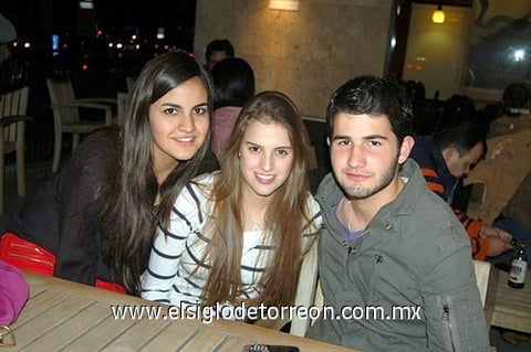 06012012 ANA LETY,  Mariana y Pedro.