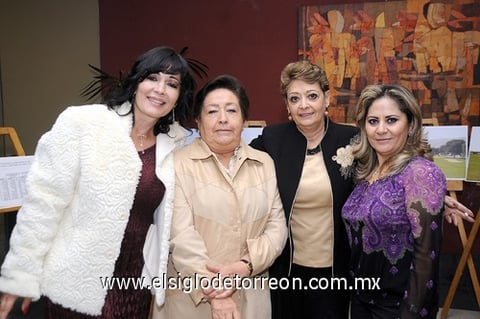 04012012 LETICIA , Toña, Marina y Gloria.