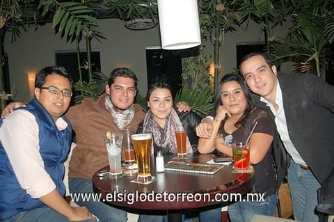 04012012 LUIS  Lugo, Carlos Zataráin, Pamela Vaquera, July Velázquez y Jesús Lara.