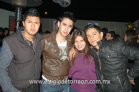 04012012 GABRIEL  Vidaña, Gerardo Dorado, Saira Medina y Chema Ibarra.
