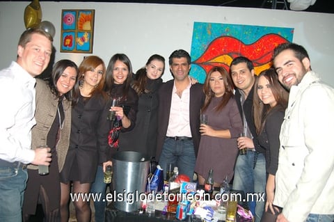 05012012 RUSS , Nadia, Giovanna, Monse, Lucila, Carlos, Anabel, Ranier, Hilda y Marcelo.