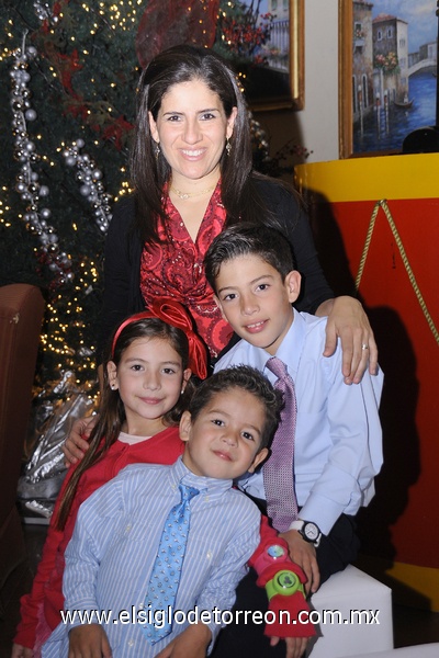 03012012 LORENA , Valeria, Ricardo y Sergio.