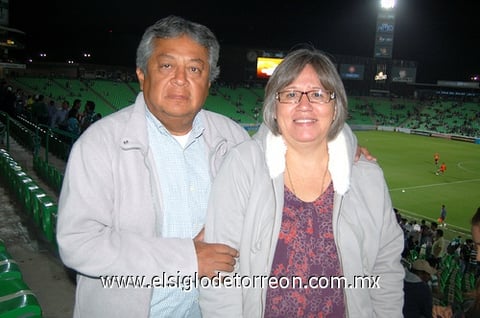 03012012 VÍCTOR  y Paty.
