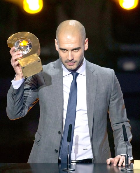 El español Josep Guardiola obtuvo el premio al mejor entrenador del mundo en el 2011, otorgado por la FIFA gracias a su destacada labor con el Barcelona.
