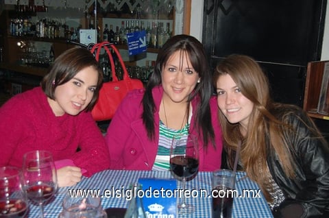 09012012 MARISOL  Rangel, Bibiana Corral y Jaqueline Mercado.