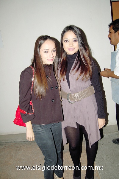 09012012 MARCELA  y Naty.