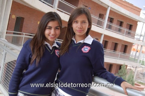 09012012 CECY  Michel y Sofía González.