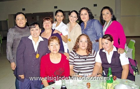 09012012 NORMA , Alma, Maru, Laura, Perla, Rosy, Paola, Edith, Yesenia y Rocío.