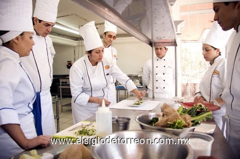 09012012 LA  Escuela de Cocina y Arte Gastronómico, abrirá sus puertas el martes siete de febrero.