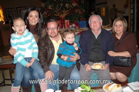 09012012 JOSé  Luis, Enrique, Ernesto, Eduardo, Valeria y César.